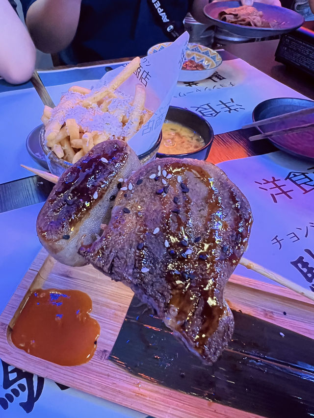 「洋食商店」：特色日式餐廳，美味招牌鍋料理二人餐