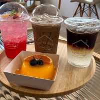 ข้างบ้าน คาเฟ่ 