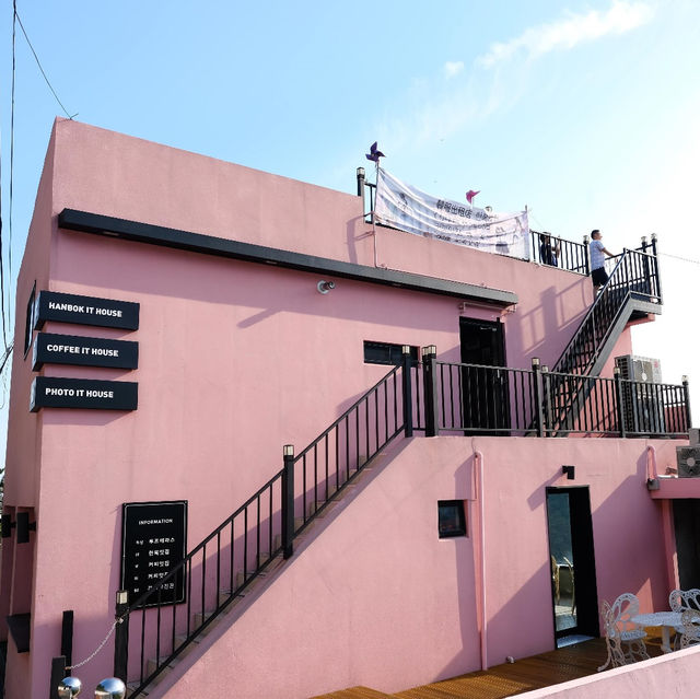 【釜山】甘川洞文化村粉紅Cafe，Coffee It House