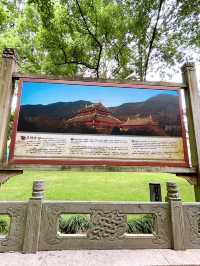 Scenic Lingyin Temple in Hangzhou 