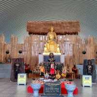 ตลาดหลวงปู่ทวด อยุธยา 