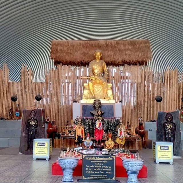 ตลาดหลวงปู่ทวด อยุธยา 