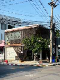 Early คาเฟ่สำหรับคนรักสัตว์และธรรมชาติ ที่สัมมากร