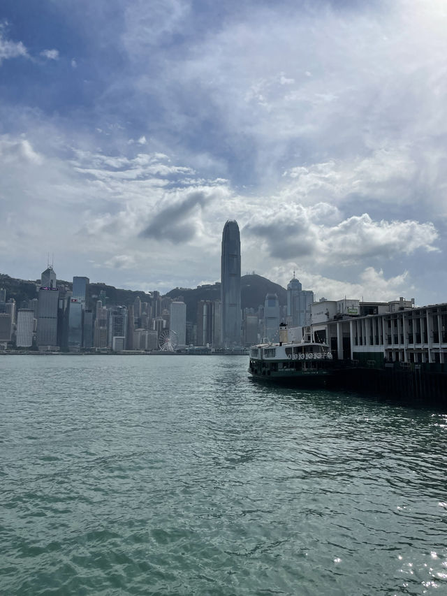 香港観光🇭🇰観光に！移動に！とても便利🛳️スターフェリー🚢