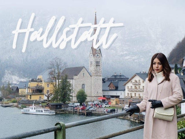 หมู่บ้านริมทะเลสาบ Hallstatt, Austria 