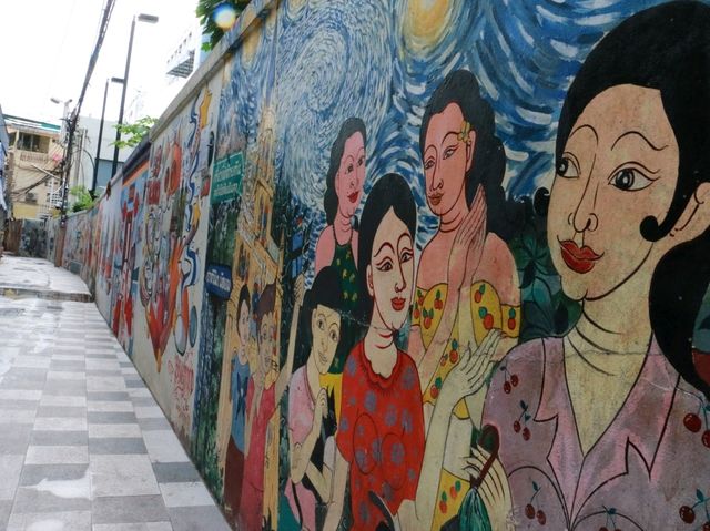เที่ยว Street Art ตลาดน้อย