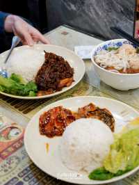 แนะนำร้านข้าวและก๋วยเตี๋ยวที่จิมซาจุ่ย