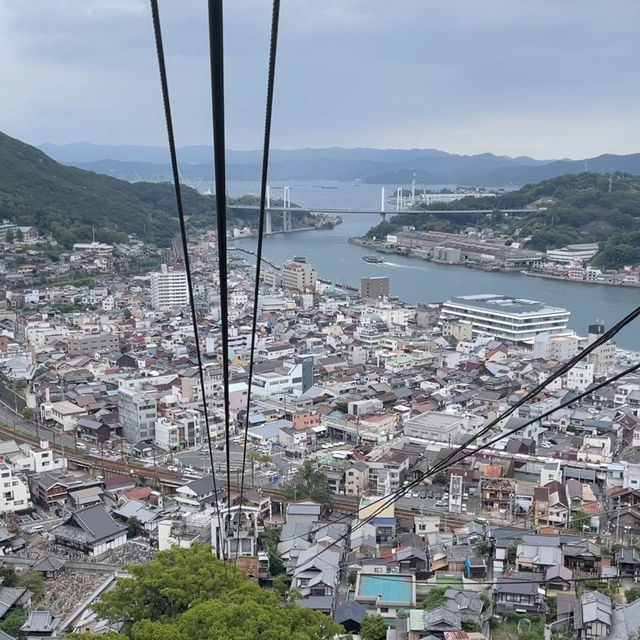  วัดเซนโคจิ (Senkoji Temple) และสวนสาธารณะ