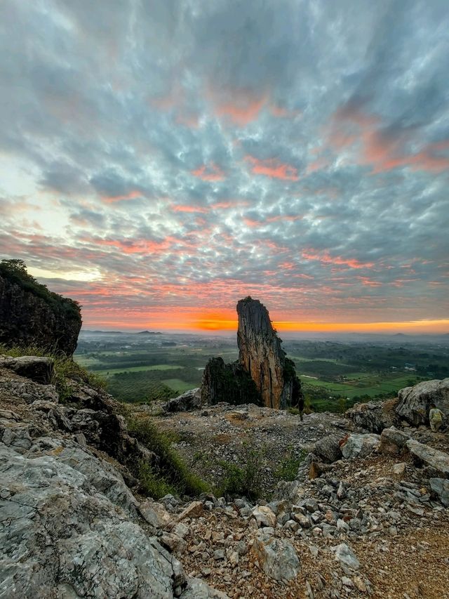 Hiking Up Khuha Mountain in Rattaphum