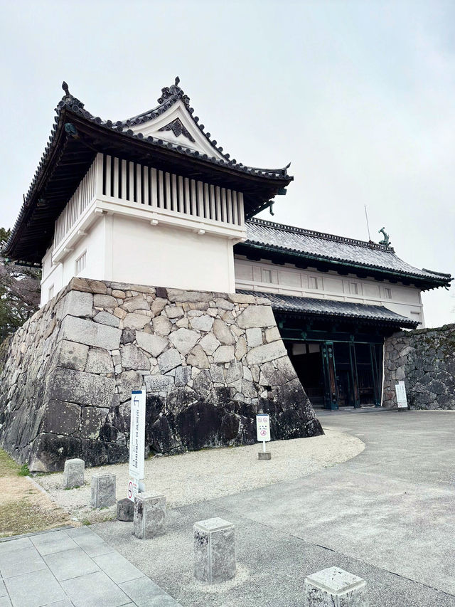 【佐賀城址】