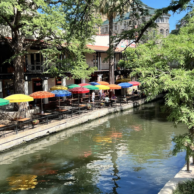 Catch Venice Vibes in San Antonio, Texas!