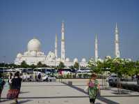 Majestic Experience at Sheikh Zayed Grand Mosque