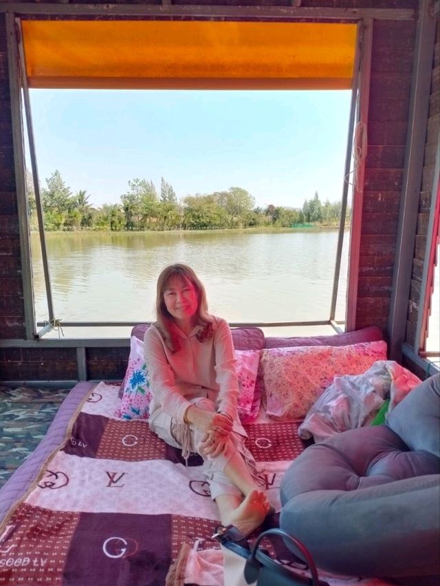 ไร่ฮันนี่มูน & สุวิชฟิชชิ่ง ราชบุรี