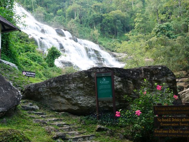 Mae Ya Waterfall น้ำตกแม่ยะ เชียงใหม่