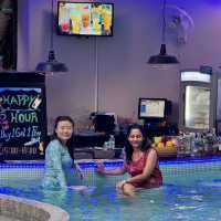 🏊‍♀️  Sun, Pools, and a Few Surprises 🍹