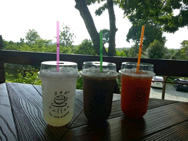 คาเฟ่พังงา บรรยากาศดี วิวสวย ใกล้สะพานสารสิน
