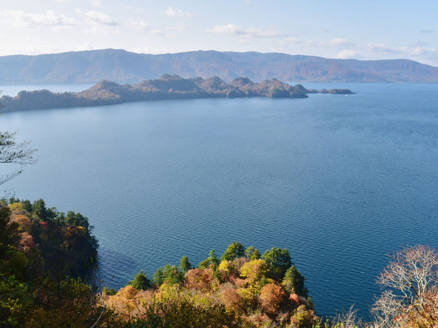 《青森》秋の十和田湖