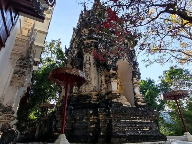 วัดสำคัญของจังหวัดพะเยา ตั้งอยู่บนดอยบุศราคัม