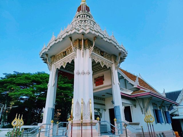 泰國曼谷湄南河畔老城區古宅博物館古跡寺廟村落河景一日遊行程，適合休閒拍照📸打卡