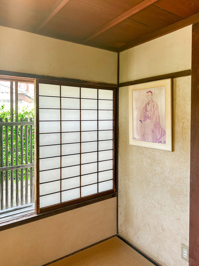 歴史ファン必見！江戸時代の風情を残す白壁の町