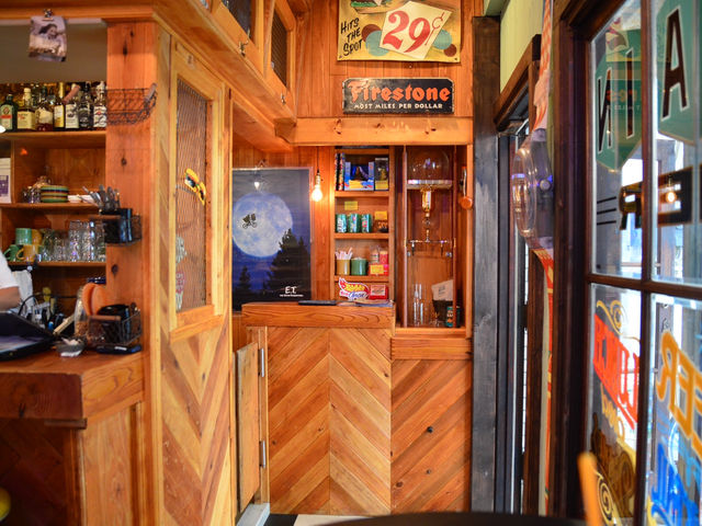 A Hidden Burger Spot Near Tokyo Skytree – Unchain Diner