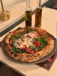 Locals highly recommend this authentic Neapolitan pizza 