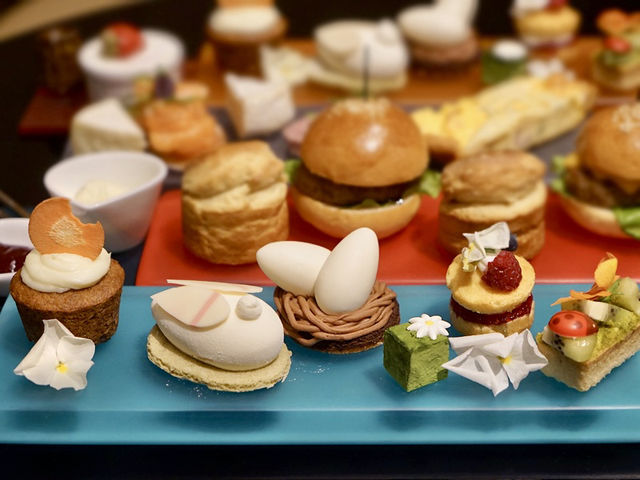 Elegant Afternoon Tea at Hyatt Regency Tokyo