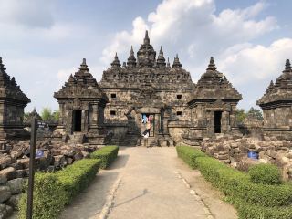 Yogyakarta: Plaosan Temple Travel Guide
