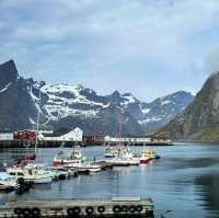 Majestic Lofoten: Hamnøy’s Charm and Reinebringen’s Splendor