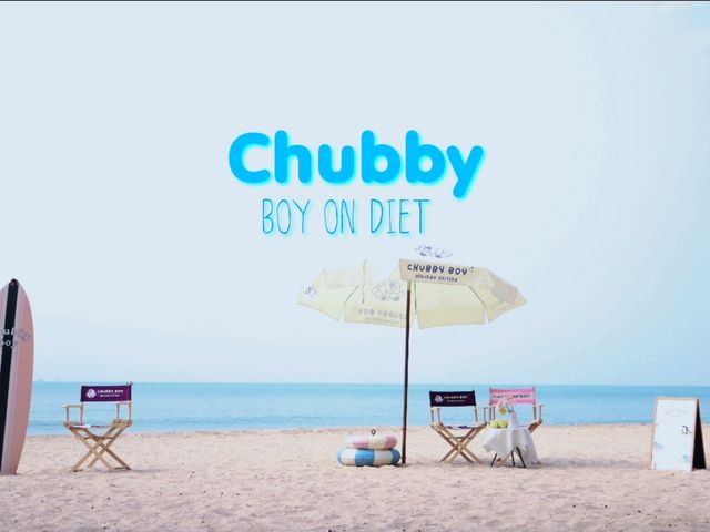 คาเฟ่ริมทะเล Chubby boy on diet 