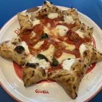 【東京🗼】ピザの頂点🍕神谷町で大行列必至の名店！！
