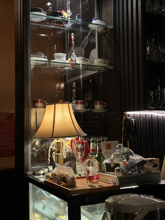 A real good Saigon jazz bar