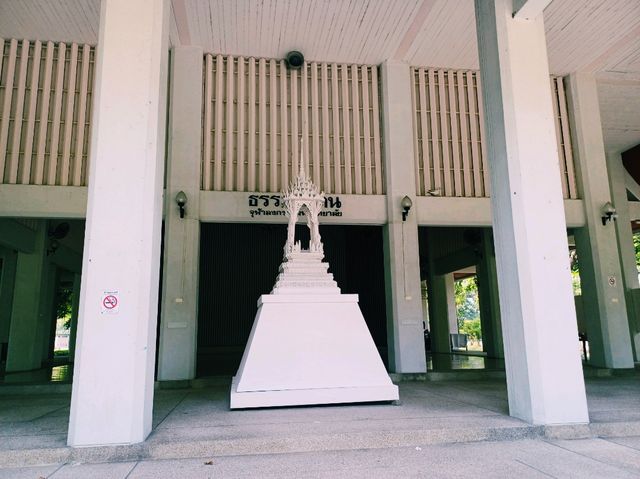 泰國曼谷市中心素坤逸區百年老體育場百年大學校區一日遊行程，體驗曼谷百年歷史底蘊，適合休閒打卡拍照📸