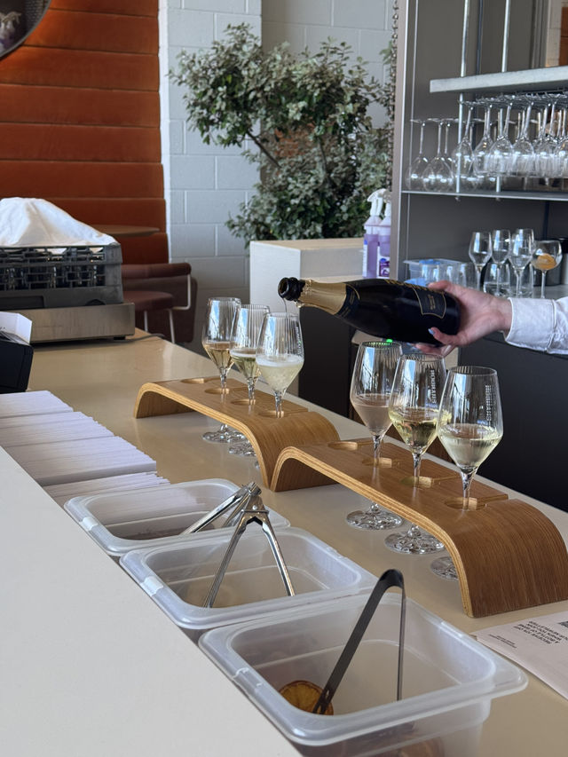 Chill afternoon at Chandon Winery in Melbourne! 🍾🥂