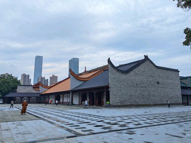 A Serene Visit to Kaifu Temple in Changsha