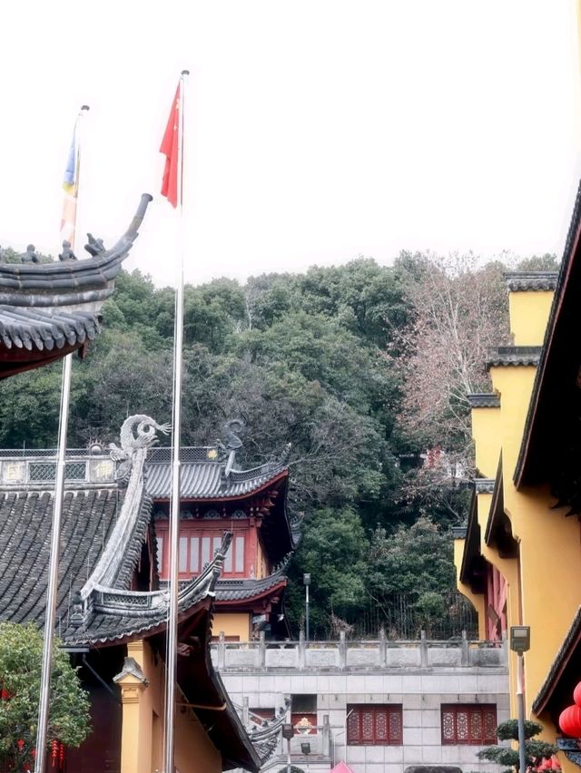 Longquan Ancient Temple: Small, Serene, and Sacred