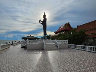 Wat Khun Samutrawat