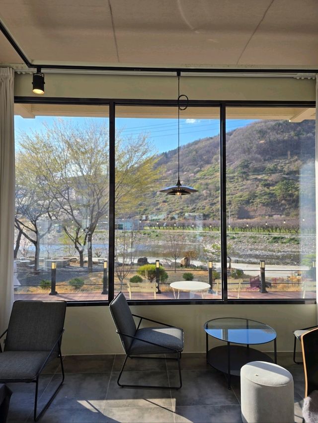 벚꽃엔딩전 가봐야할 낭만가득 밀양카페🌸