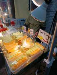 必到黑門市場食刺身