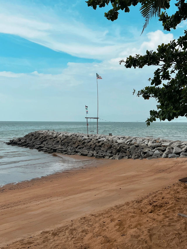 Ngeteh Café – A Hidden Seaside Gem in Melaka