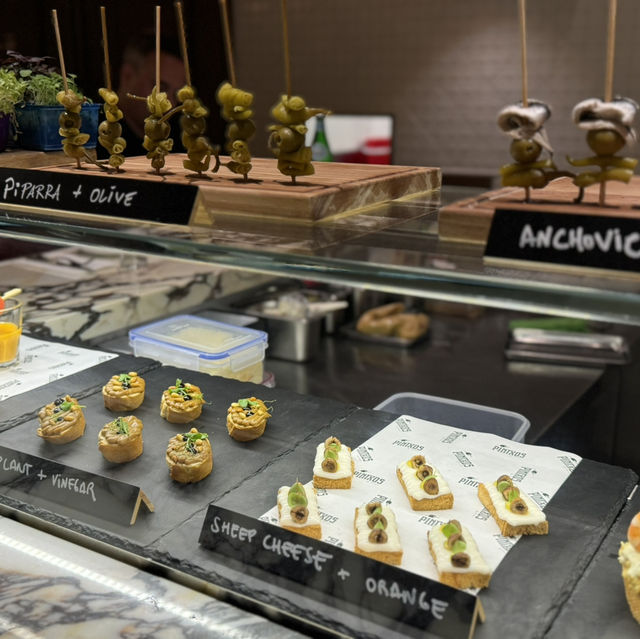 香港第一間pintxos bar 😍😍😍