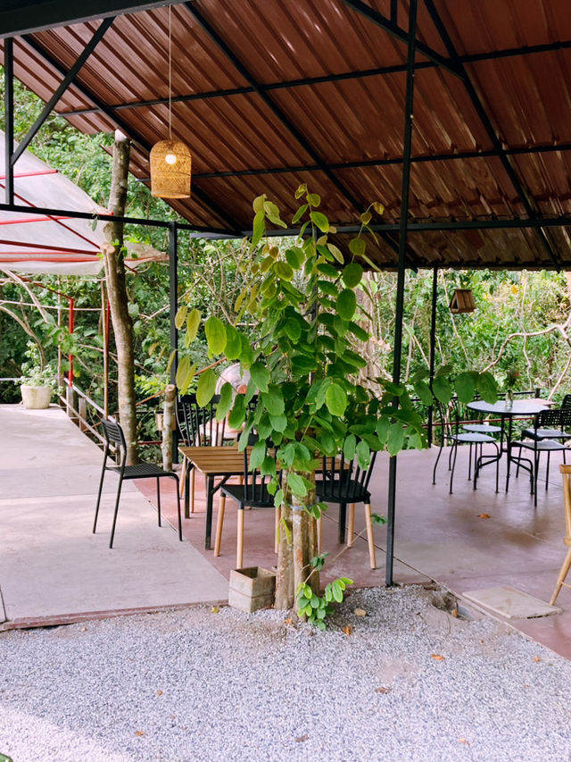 THE HIDDEN FALLS บางพระ ชลบุรี