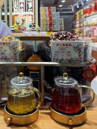 🛍️ 상하이 Yuyuan Garden Shopping Mall, 기념품 쇼핑의 천국!