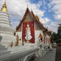 ชมเอกลักษณ์ของชาวไทลื้อที่วัดพระธาตุสบแวน