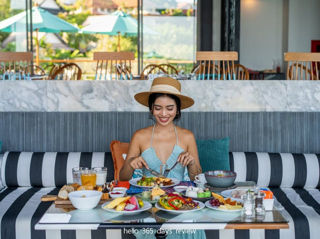 Dawn til Dusk Restaurant ห้องอาหารวิวทะเลภูเก็ต