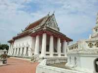 สัญลักษณ์เมืองปากน้ำ พรัสมุทรเจดีย์✨️