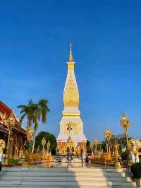 วัดพระธาตุพนมวรมหาวิหาร พระธาตุคู่เมืองนครพนม