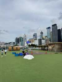 【香港】 灣仔碼頭海濱長廊：週末親子放電空間