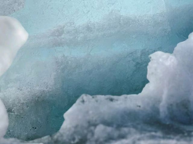 Laigu Glacier: A Symphony of Snow and Silence