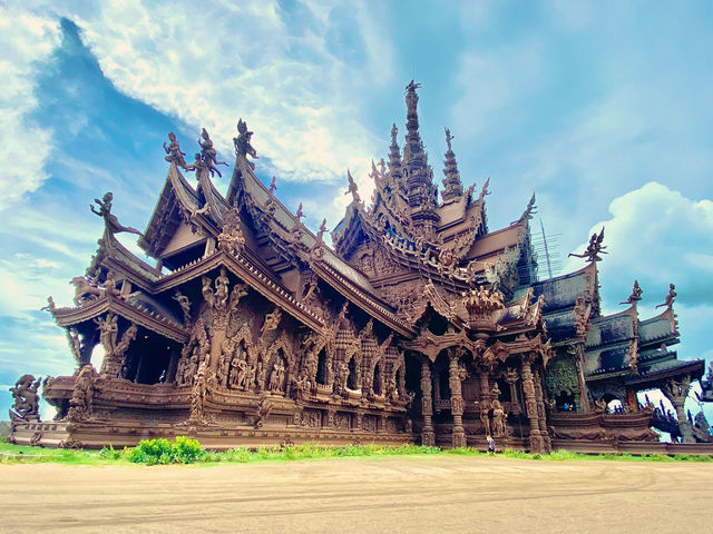 Alluring Pattaya - The Rising City